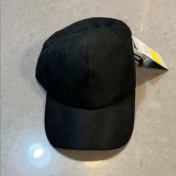 New Balance Black Women's Hat - Picture 1 of 2